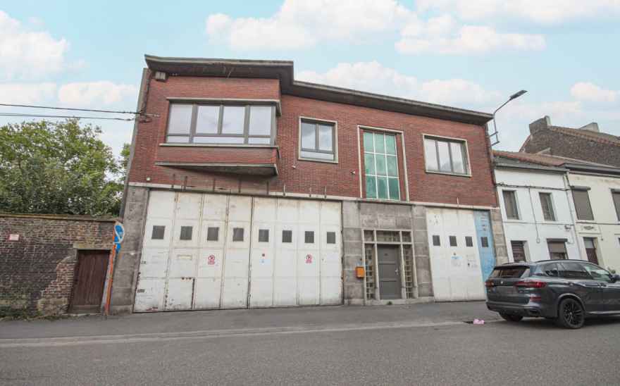 Bien de rapport en Vente à Monceau-sur-sambre